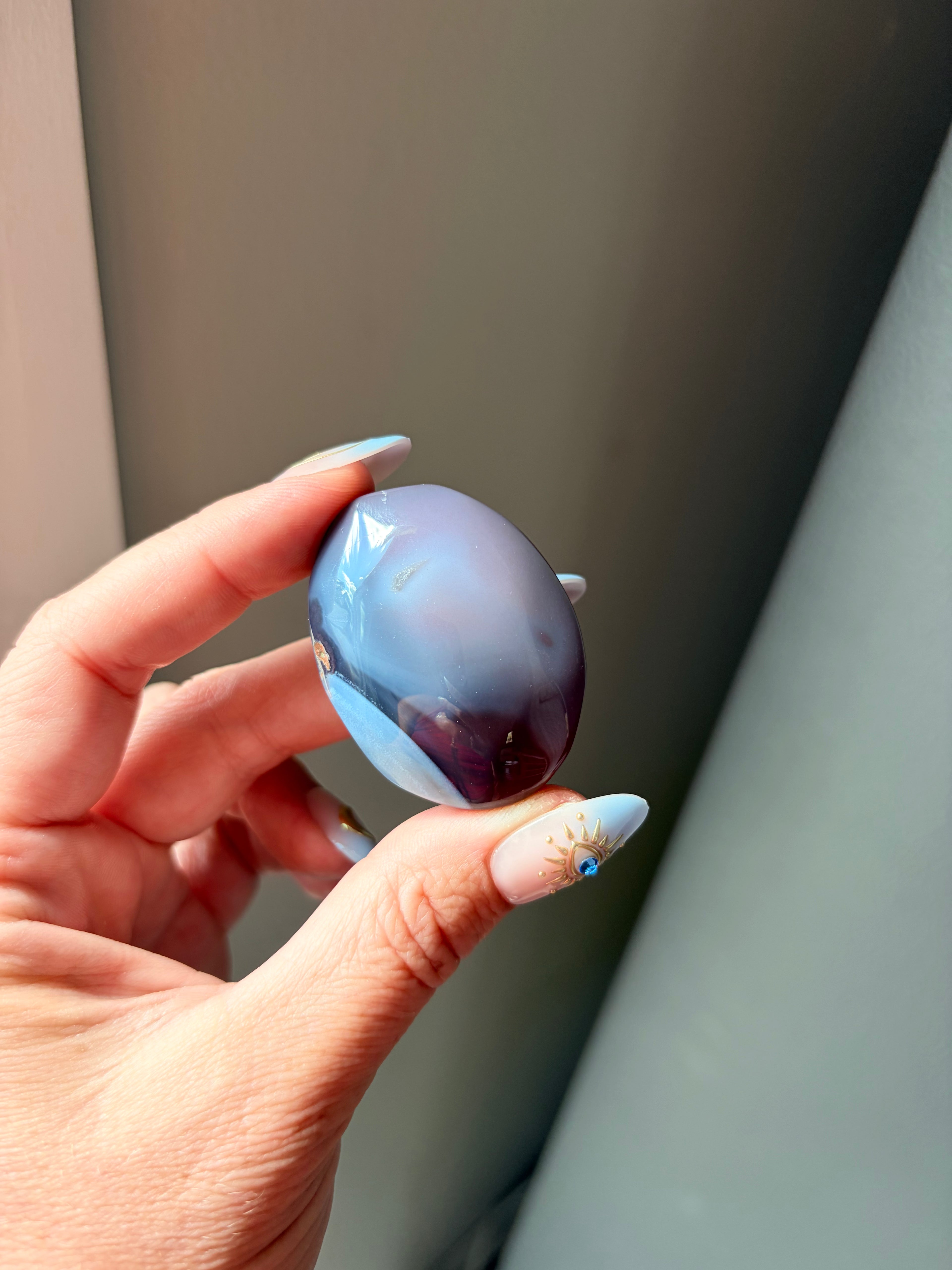 Swazi Agate Palm Stone