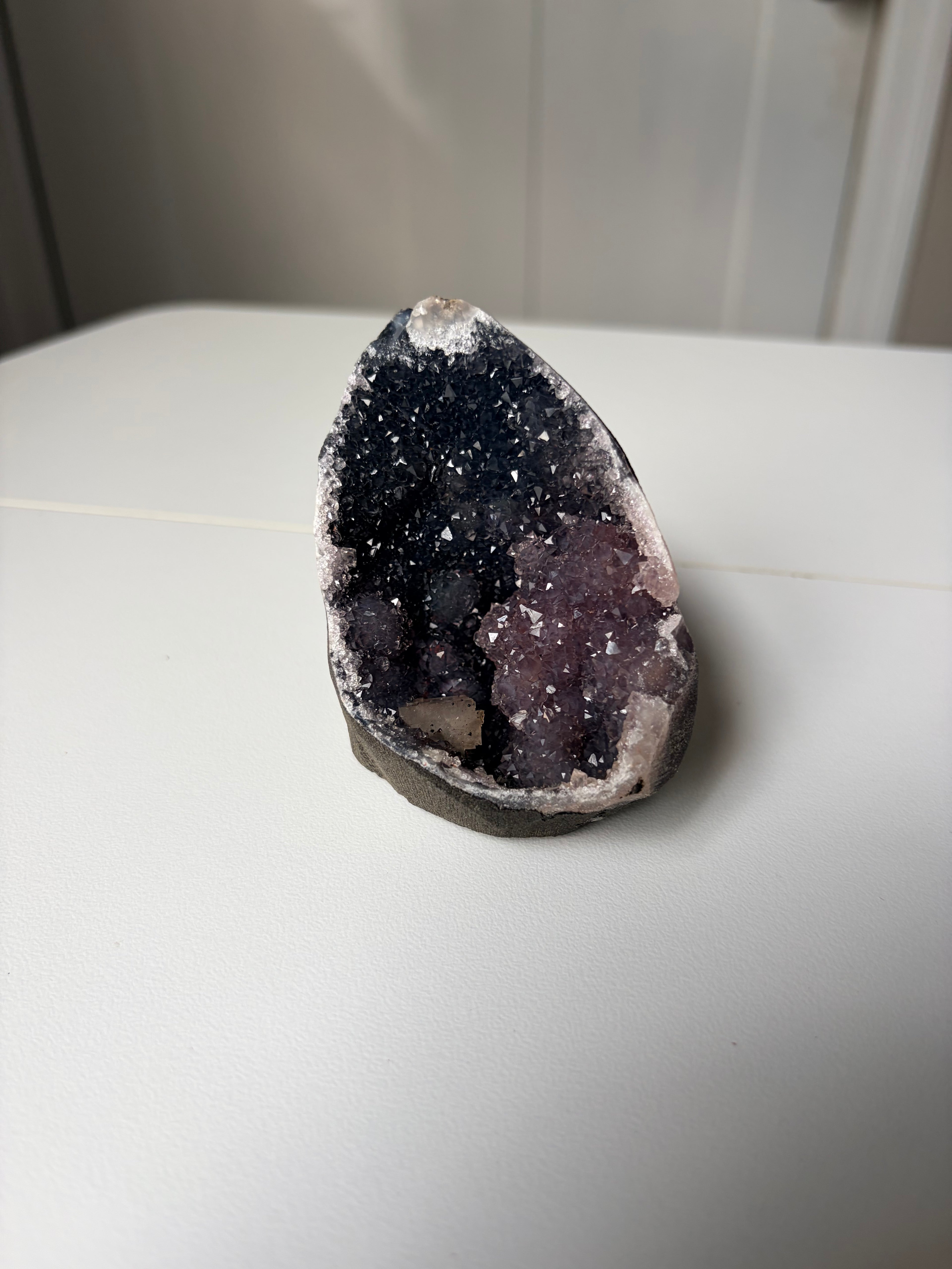 Crystallized Apophyllite on Chalcedony with Calcite Freeform