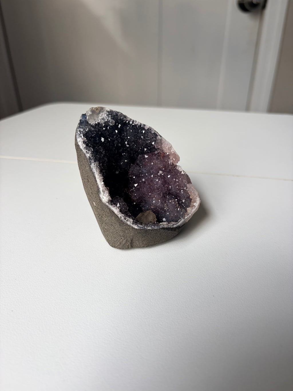 Crystallized Apophyllite on Chalcedony with Calcite Freeform