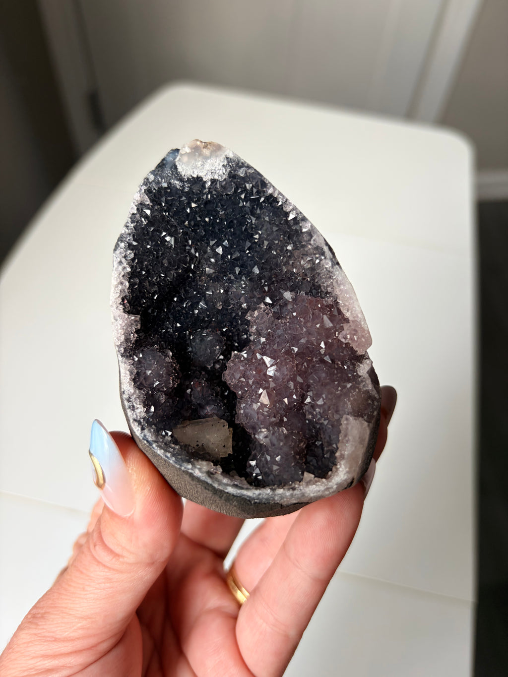 Crystallized Apophyllite on Chalcedony with Calcite Freeform