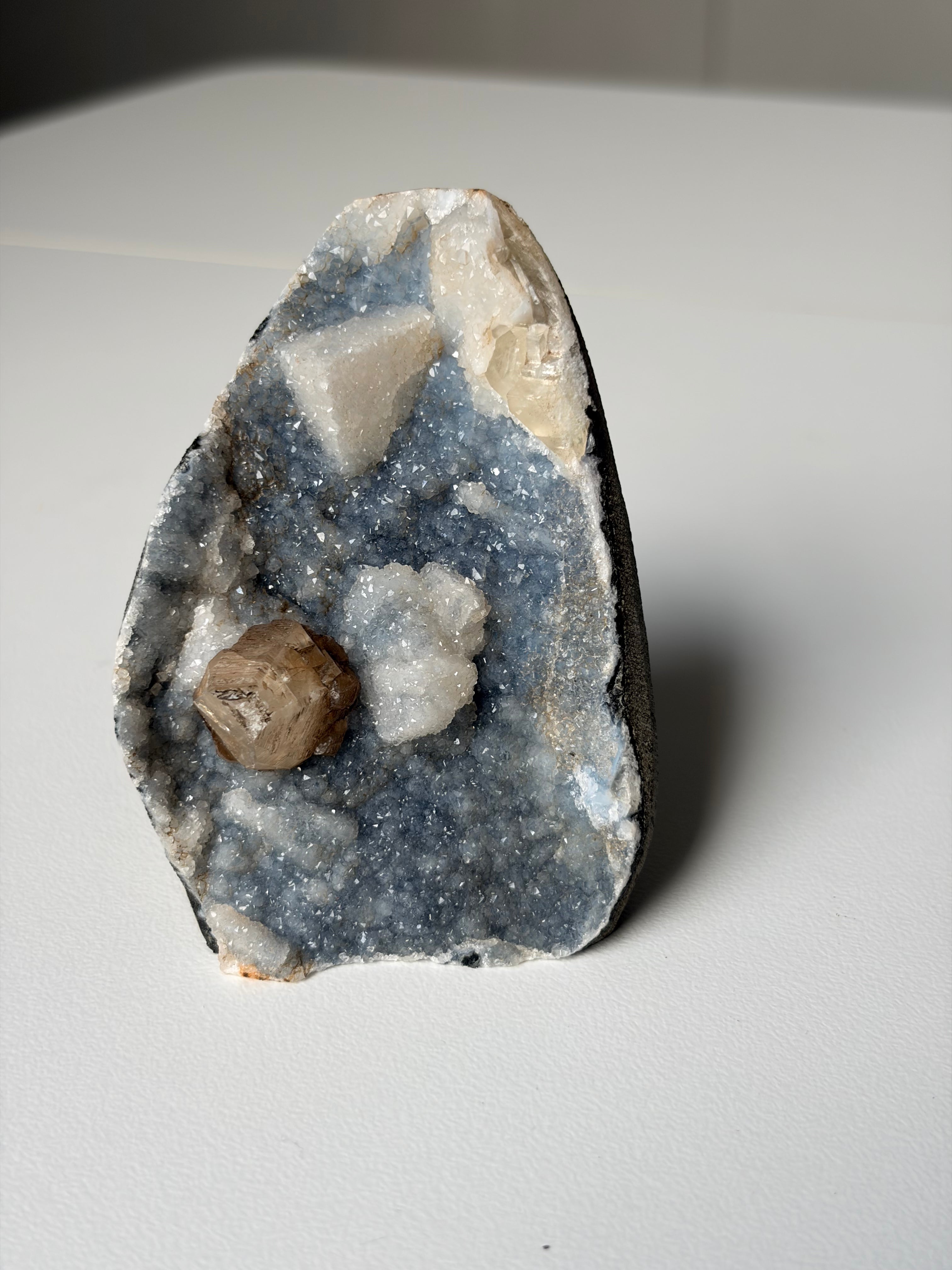 Crystallized Apophyllite on Chalcedony with Calcite Freeform
