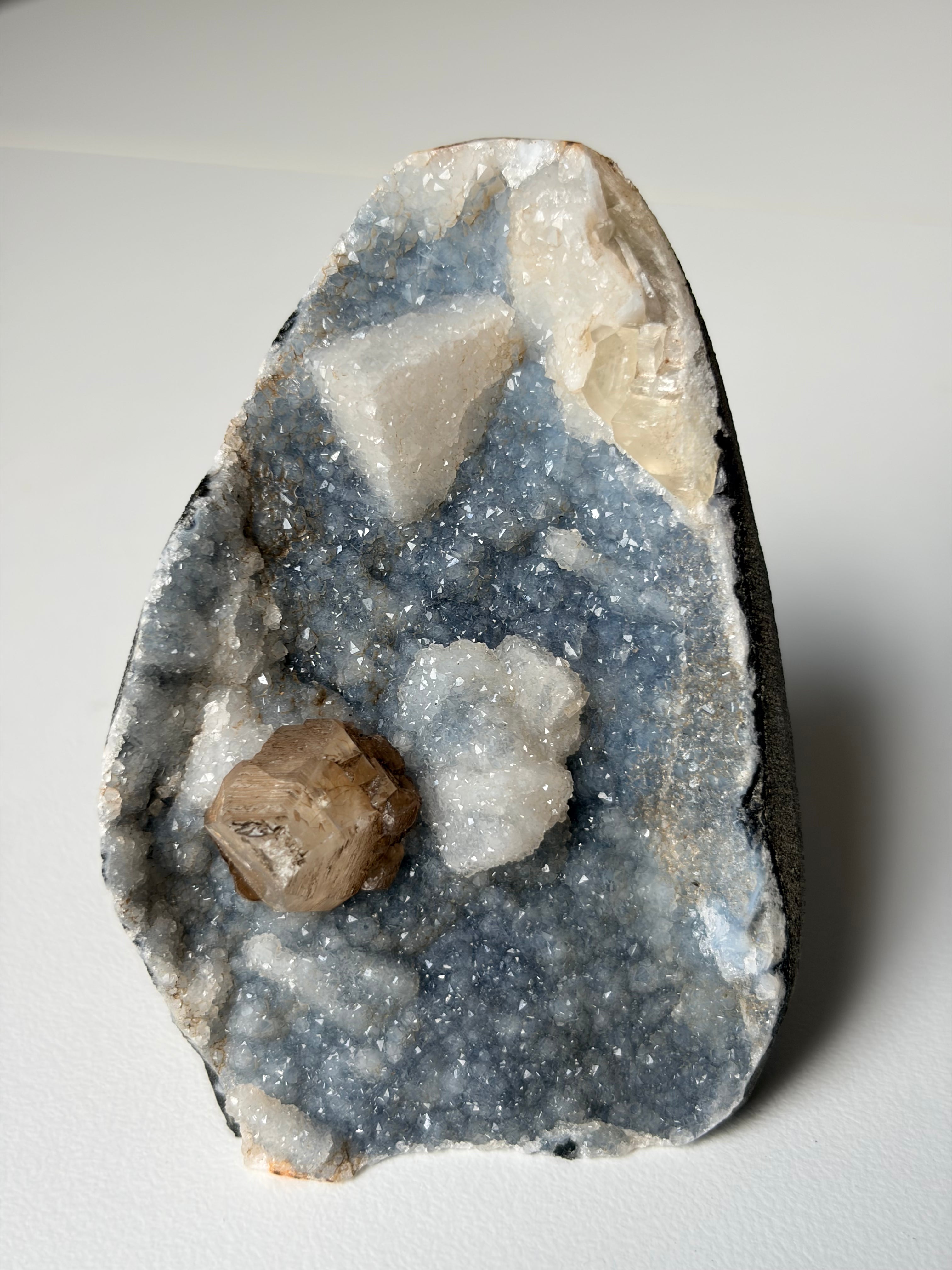 Crystallized Apophyllite on Chalcedony with Calcite Freeform