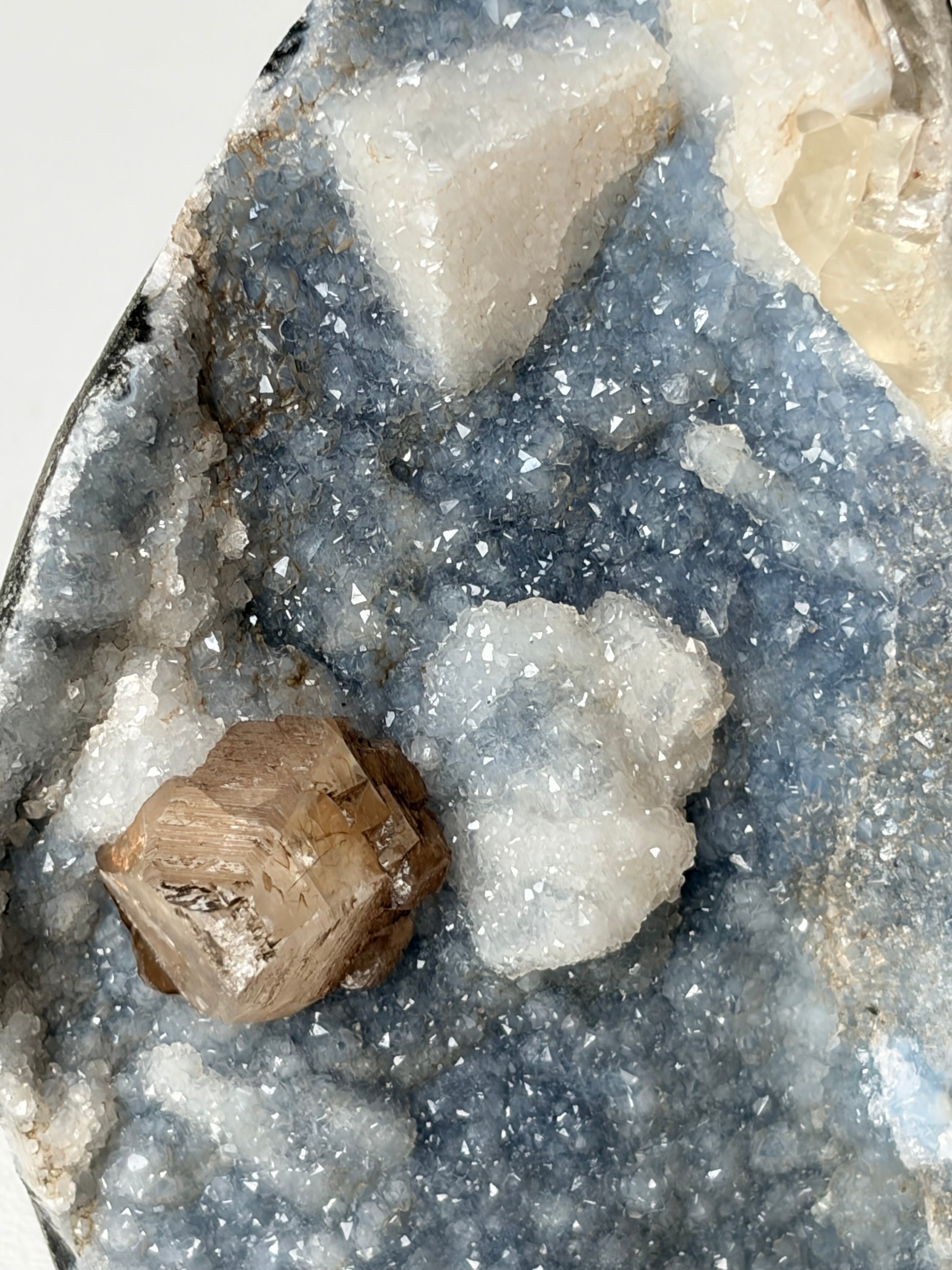Crystallized Apophyllite on Chalcedony with Calcite Freeform