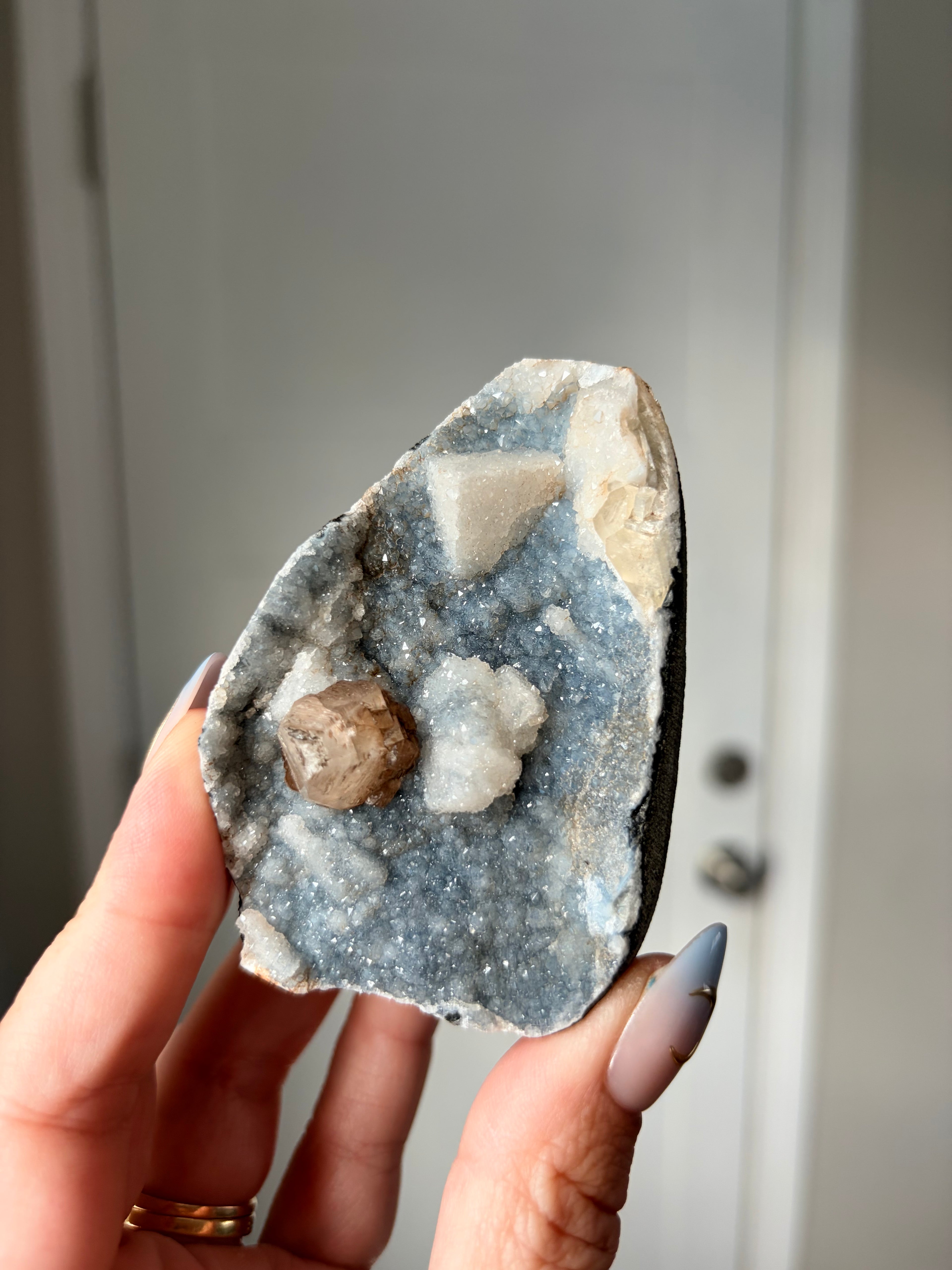 Crystallized Apophyllite on Chalcedony with Calcite Freeform